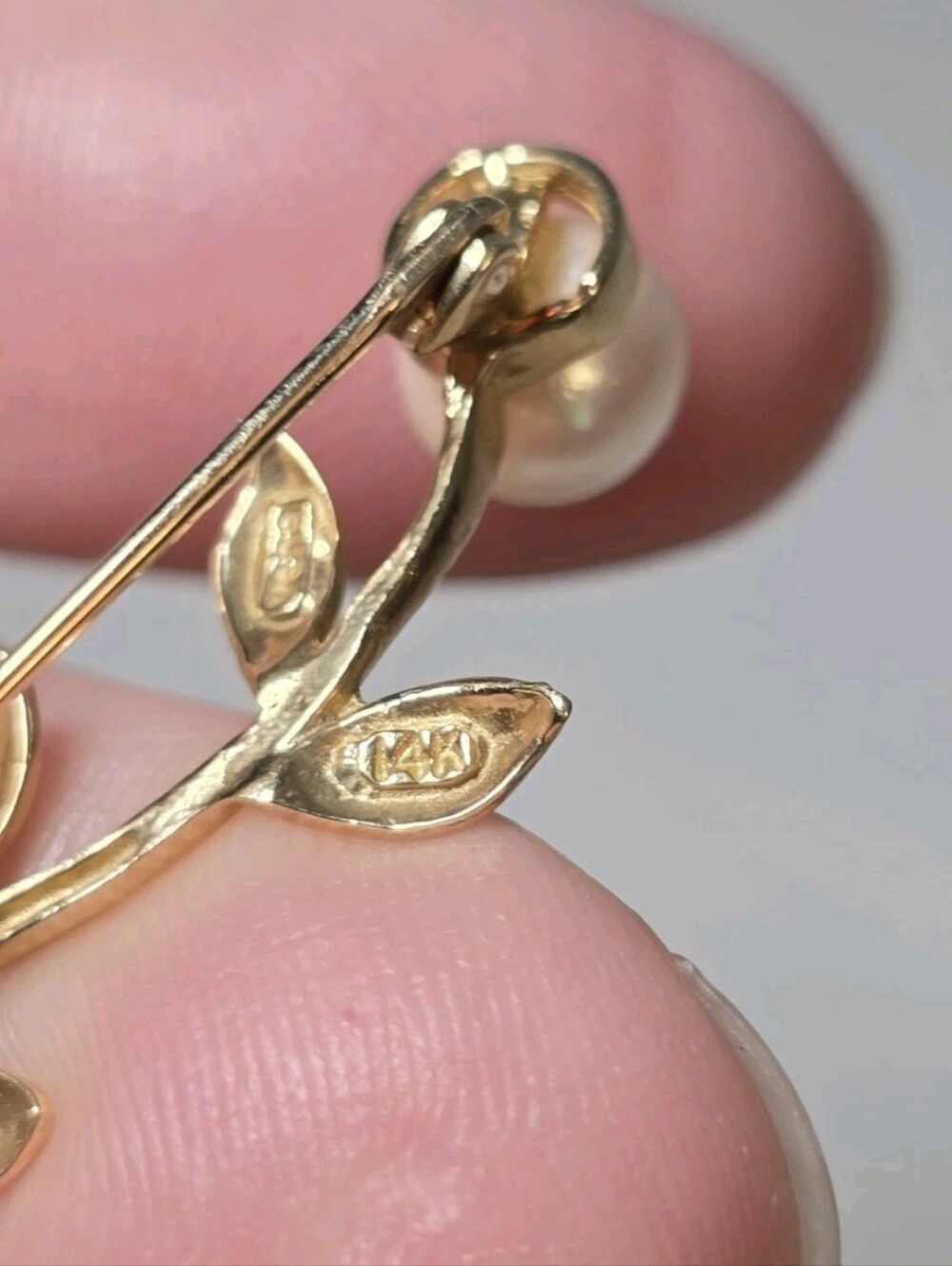 Vintage Susa? 14k Gold Brooch Stem with Real Pearl Total Weight 2.72 Grams - Picture 4 of 7